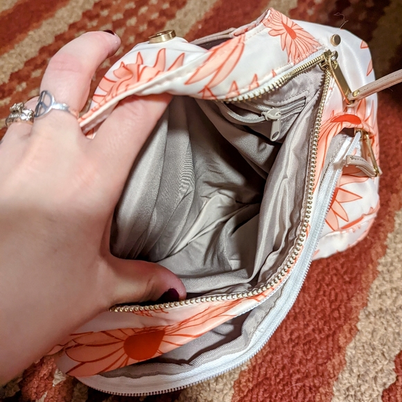 Flower child crossbody bag - Picture 3 of 4